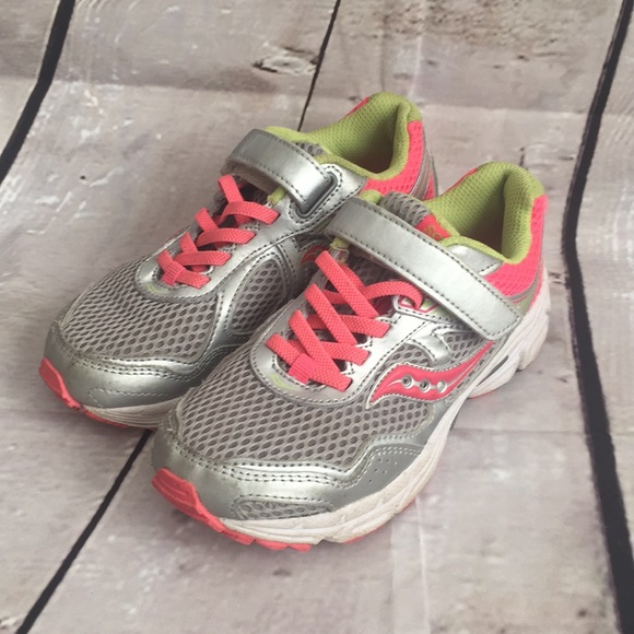 Saucony cohesion 10 sneaker in size 1M - Picture 4 of 15